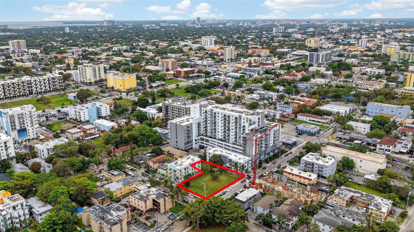 244 NW 7th Ave Miami, FL 33128