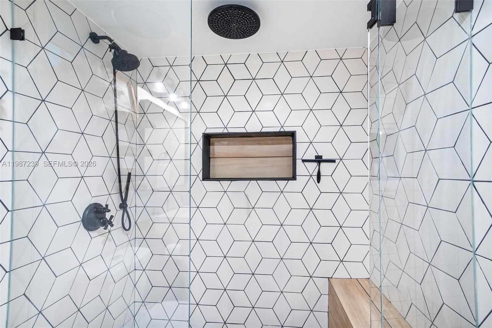 7290 SW 90th St #202 Miami, FL 33156