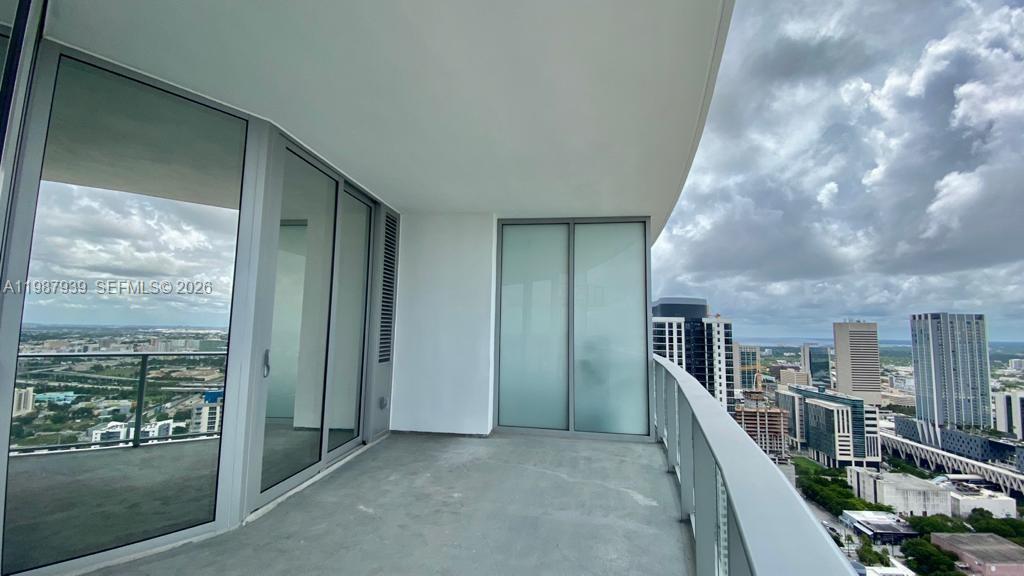 image Paramount Miami Worldcenter10