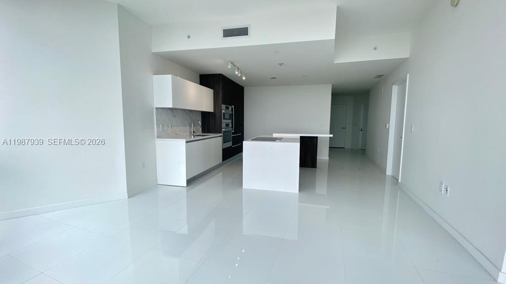 image Paramount Miami Worldcenter2