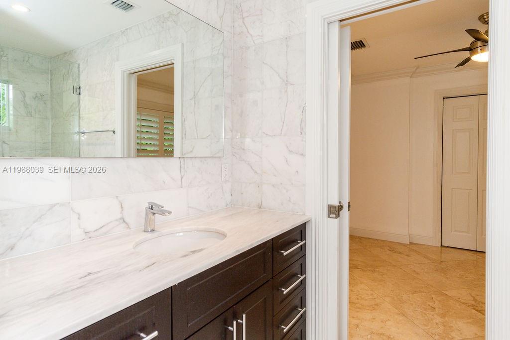 75 S Prospect Dr #75 Coral Gables, FL 33133