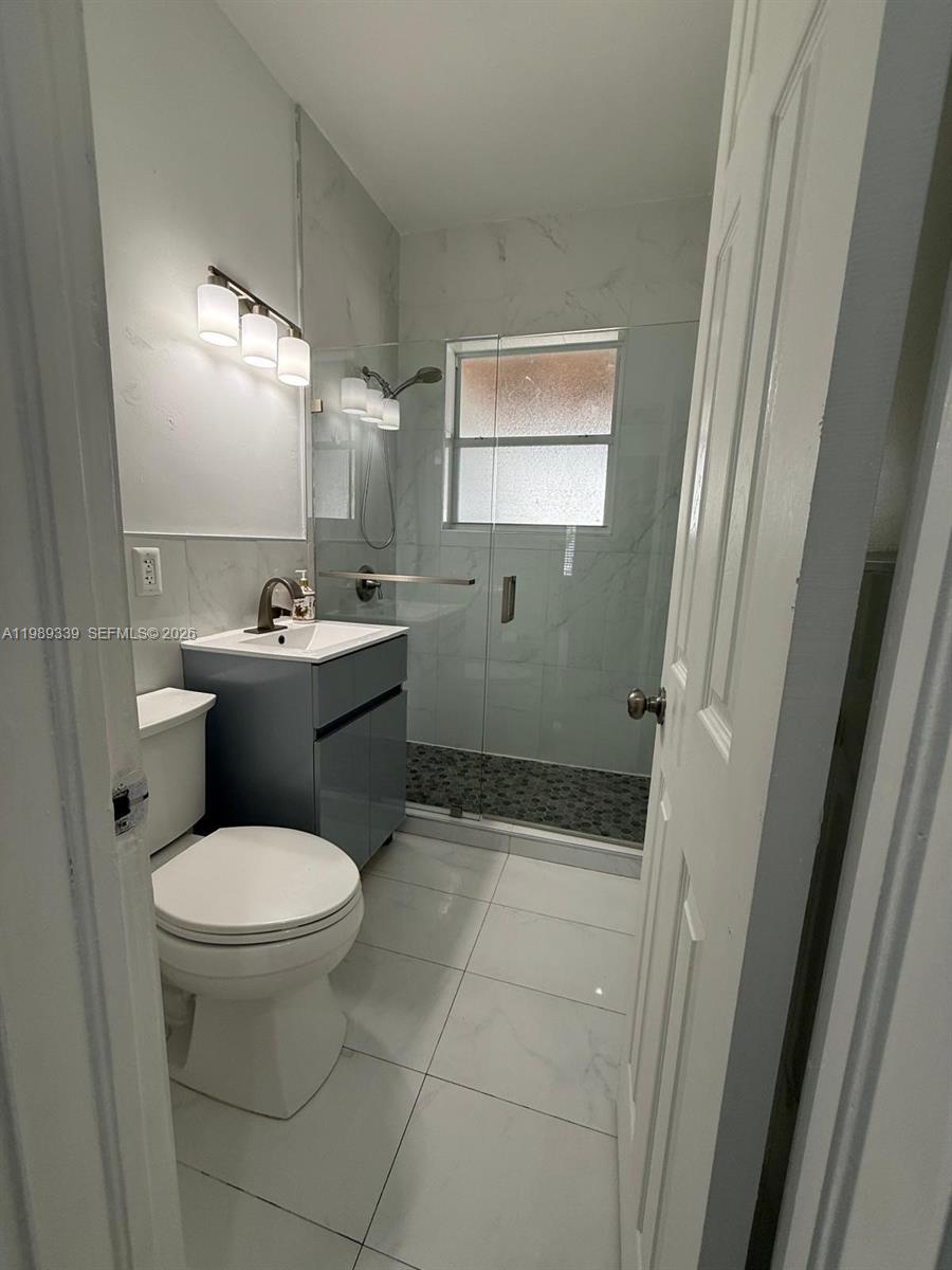 2893 SW 32nd Ct Coconut Grove, FL 33133