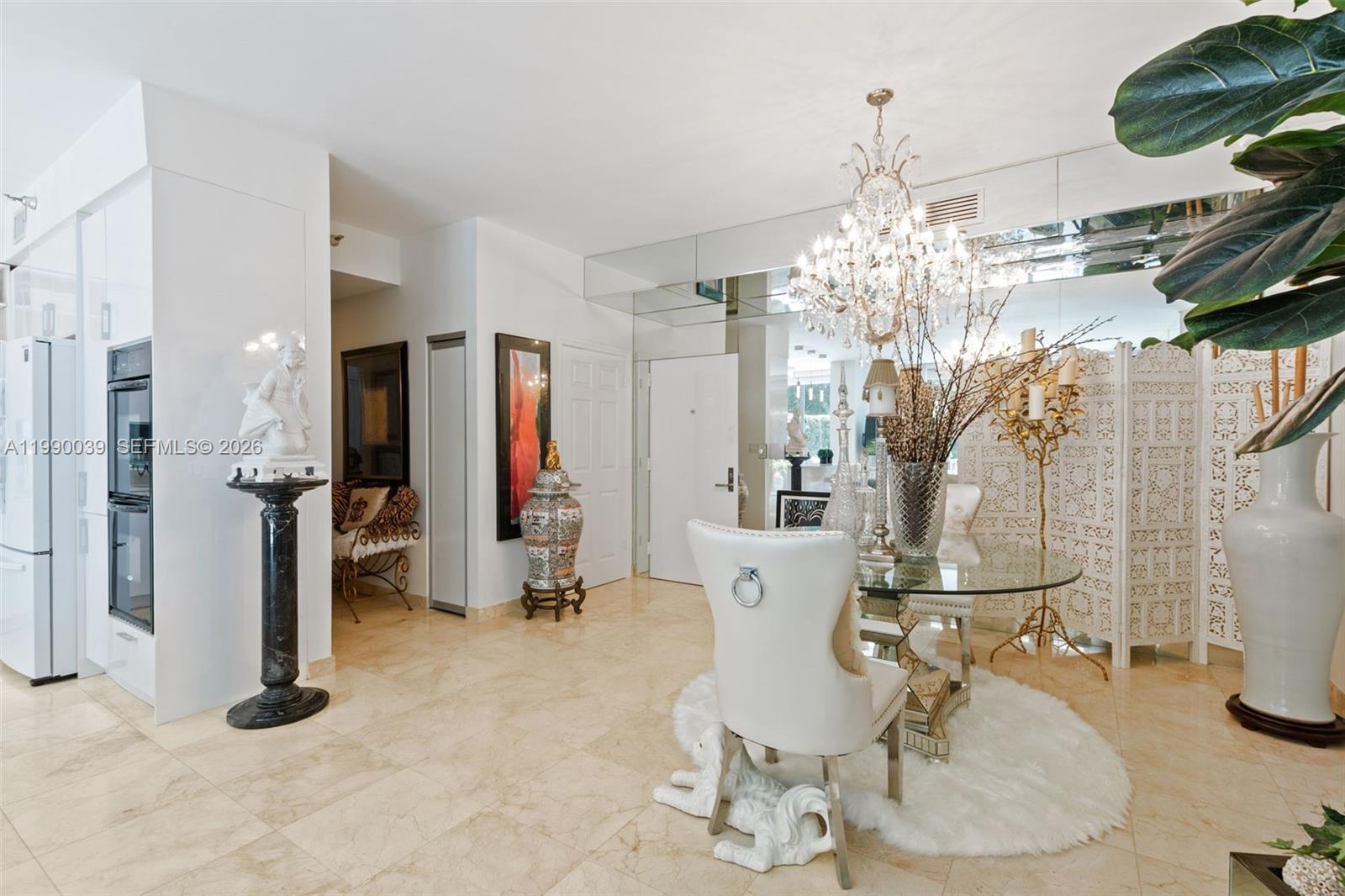 3530 Mystic Pointe Dr #114 Aventura, FL 33180