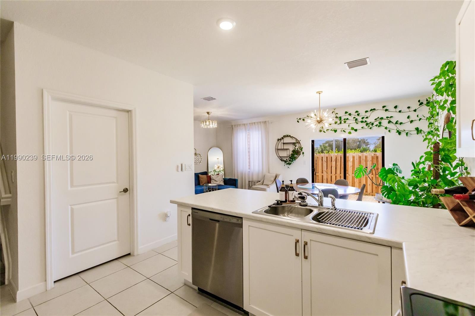 1443 SW 54th Ter North Lauderdale, FL 33068