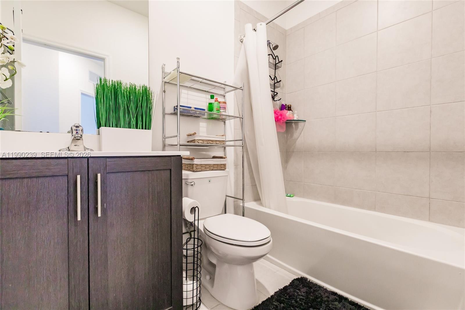 1443 SW 54th Ter North Lauderdale, FL 33068