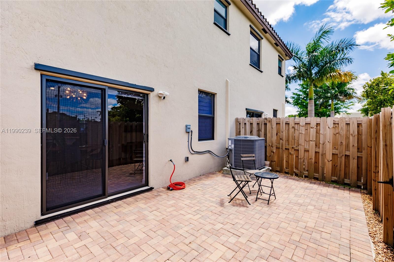 1443 SW 54th Ter North Lauderdale, FL 33068
