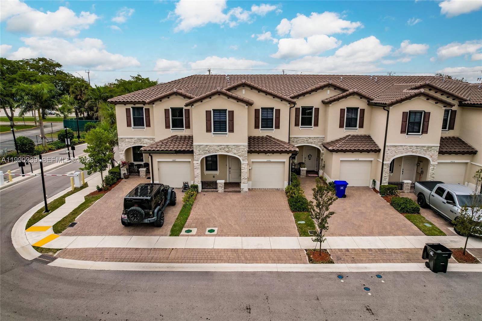 1443 SW 54th Ter North Lauderdale, FL 33068
