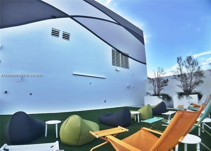 1010 Brickell Ave #3211 Miami, FL 33131