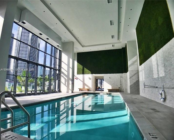 1010 Brickell Ave #3211 Miami, FL 33131