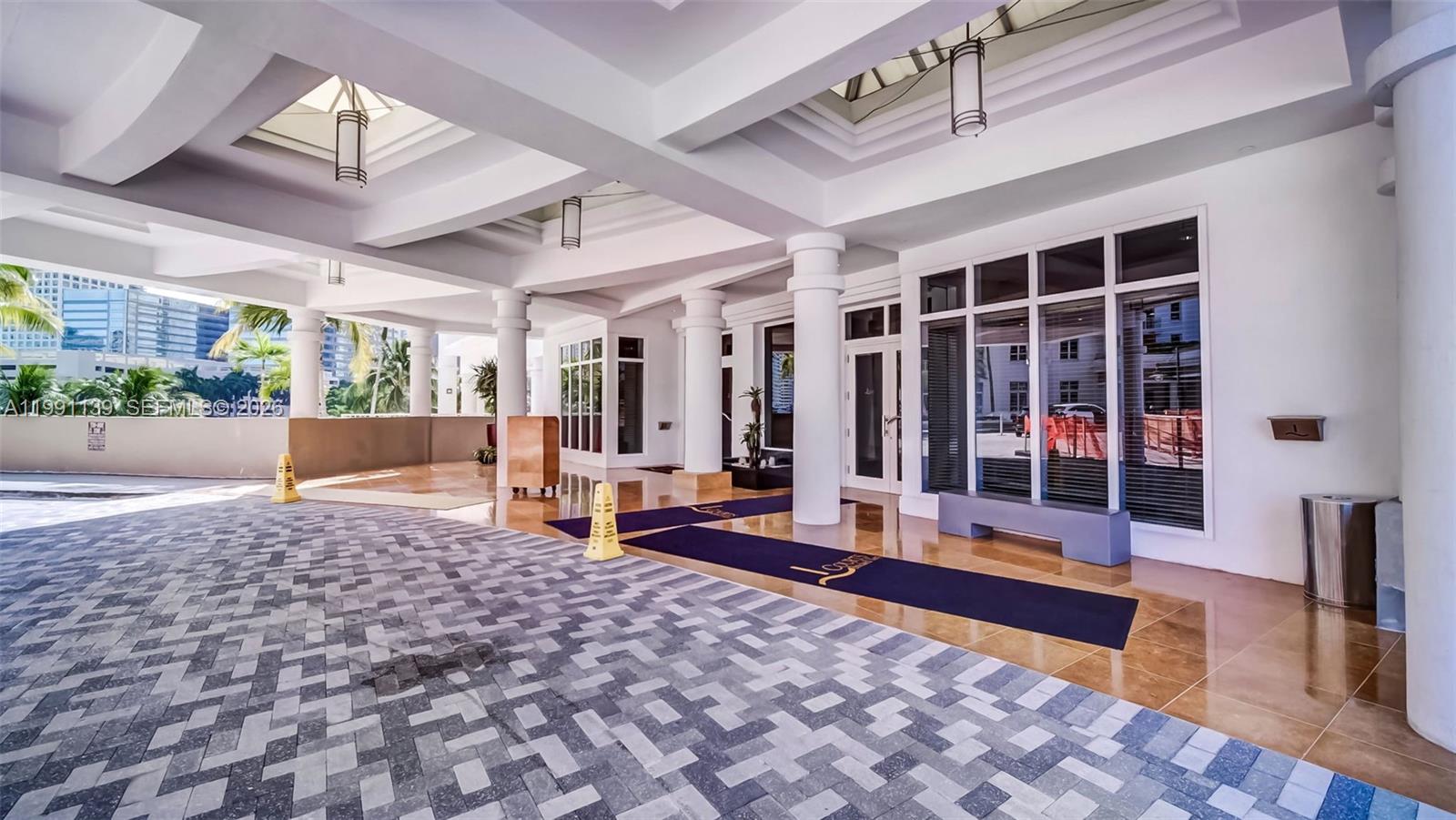 801 Brickell Key Blvd #2502 Miami, FL 33131