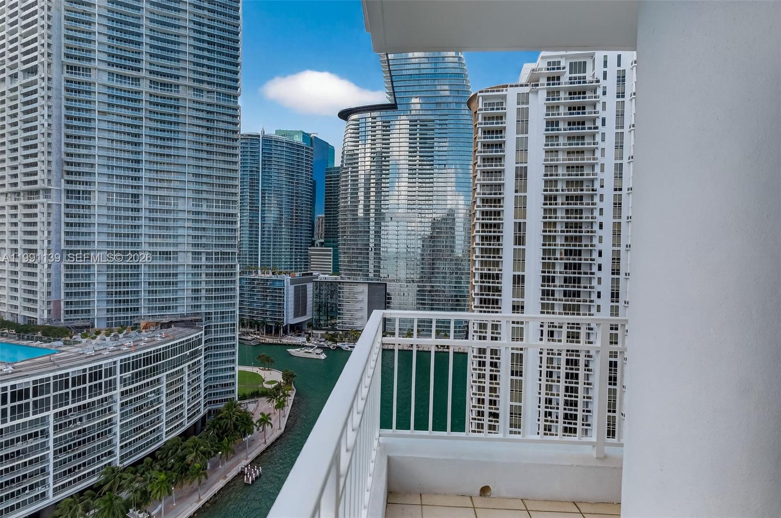 801 Brickell Key Blvd #2502 Miami, FL 33131