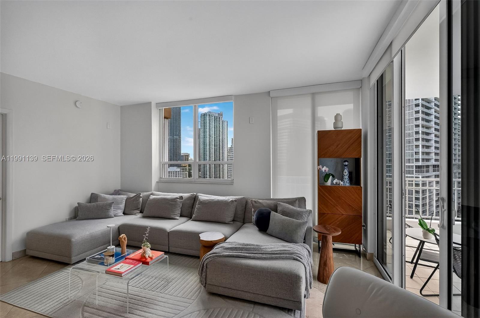 801 Brickell Key Blvd #2502 Miami, FL 33131