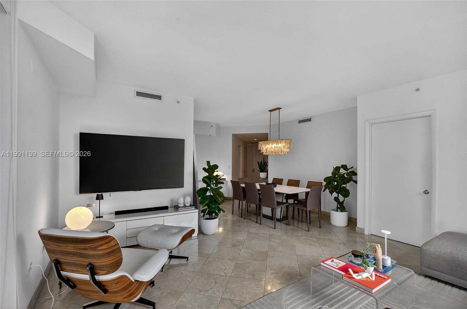 801 Brickell Key Blvd #2502 Miami, FL 33131