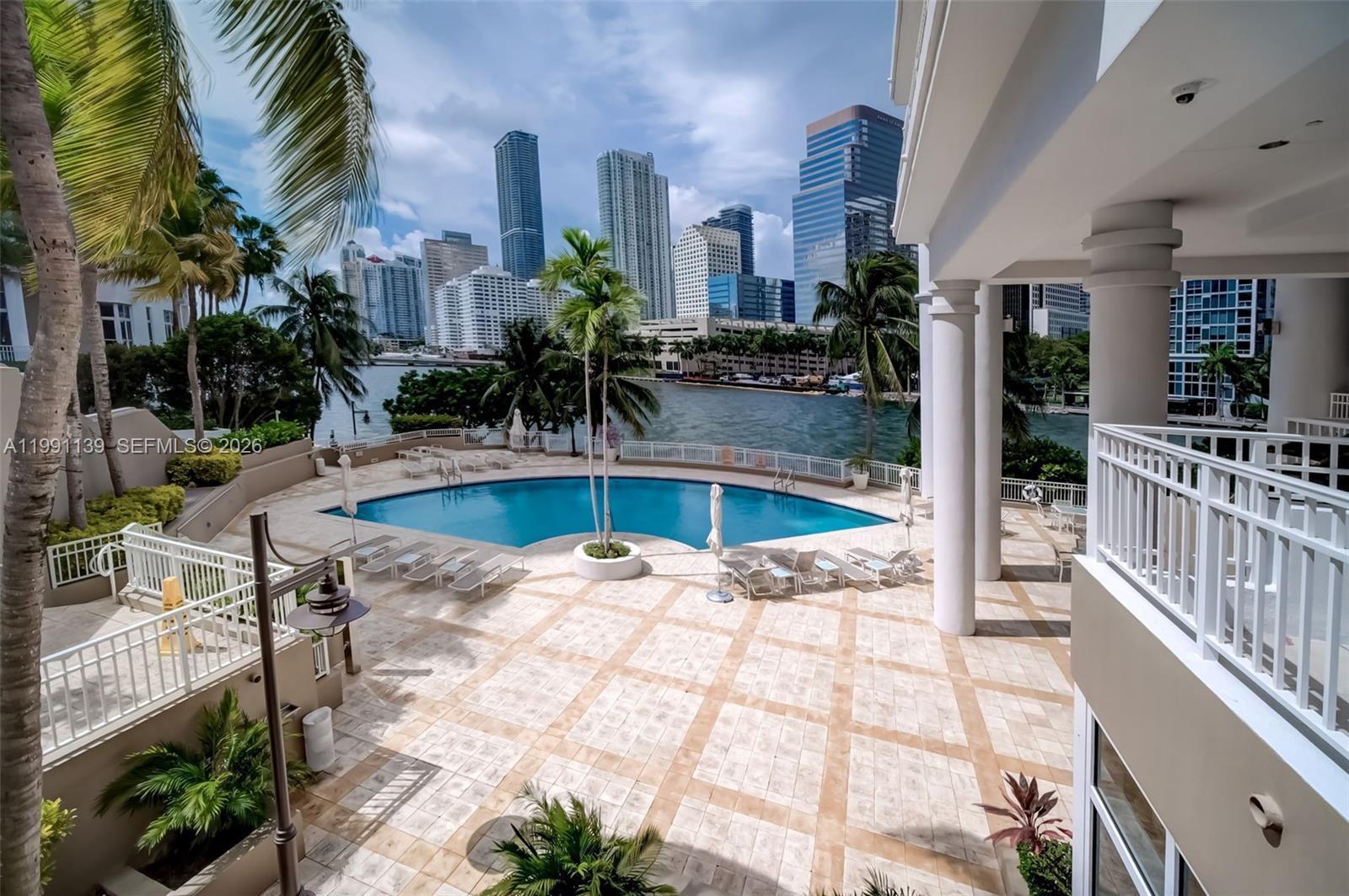 801 Brickell Key Blvd #2502 Miami, FL 33131