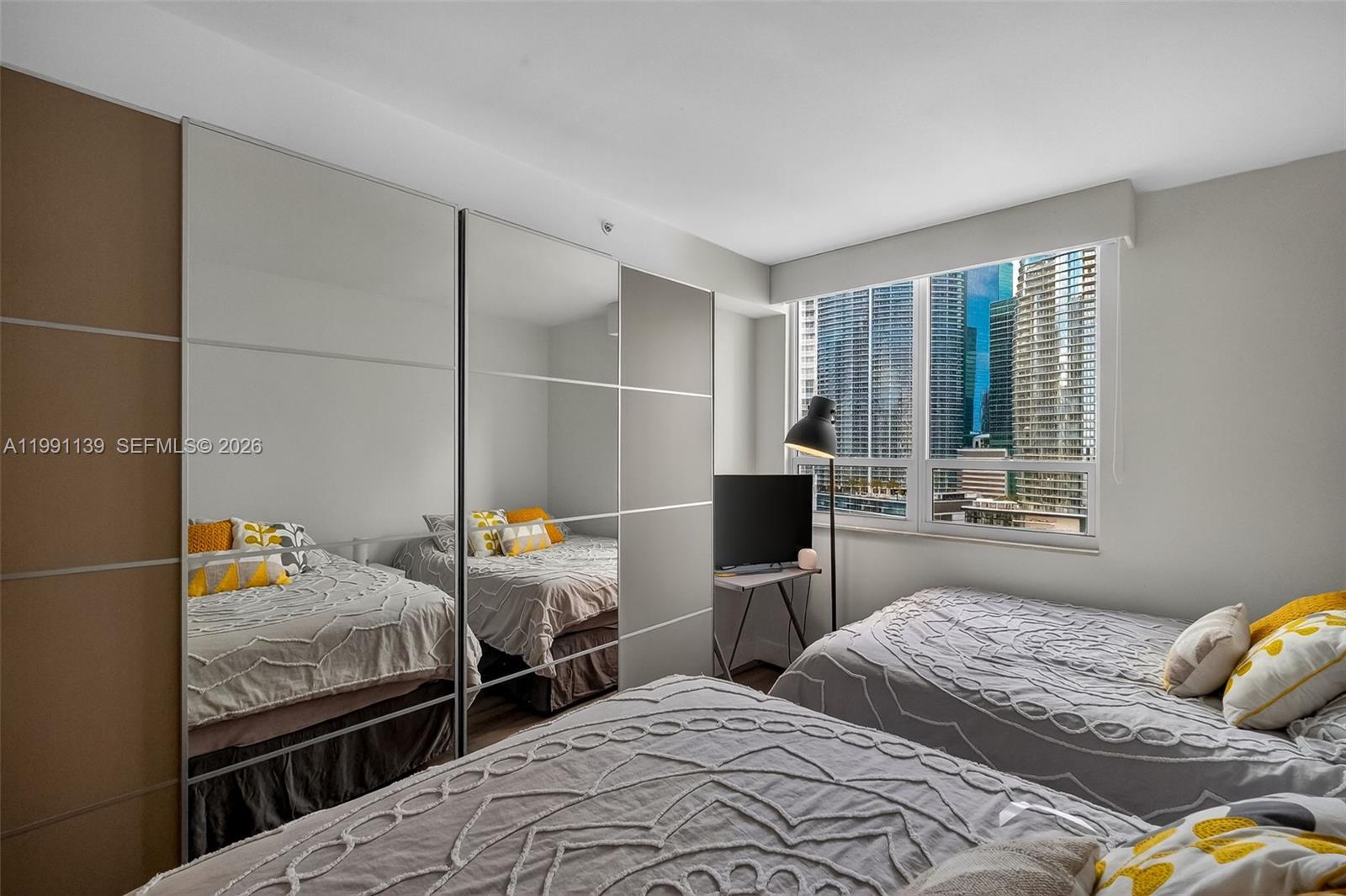 801 Brickell Key Blvd #2502 Miami, FL 33131