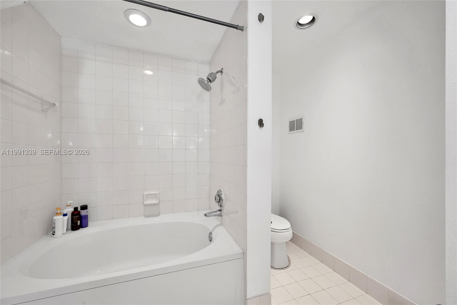 3165 NE 184th St #6204 Aventura, FL 33160