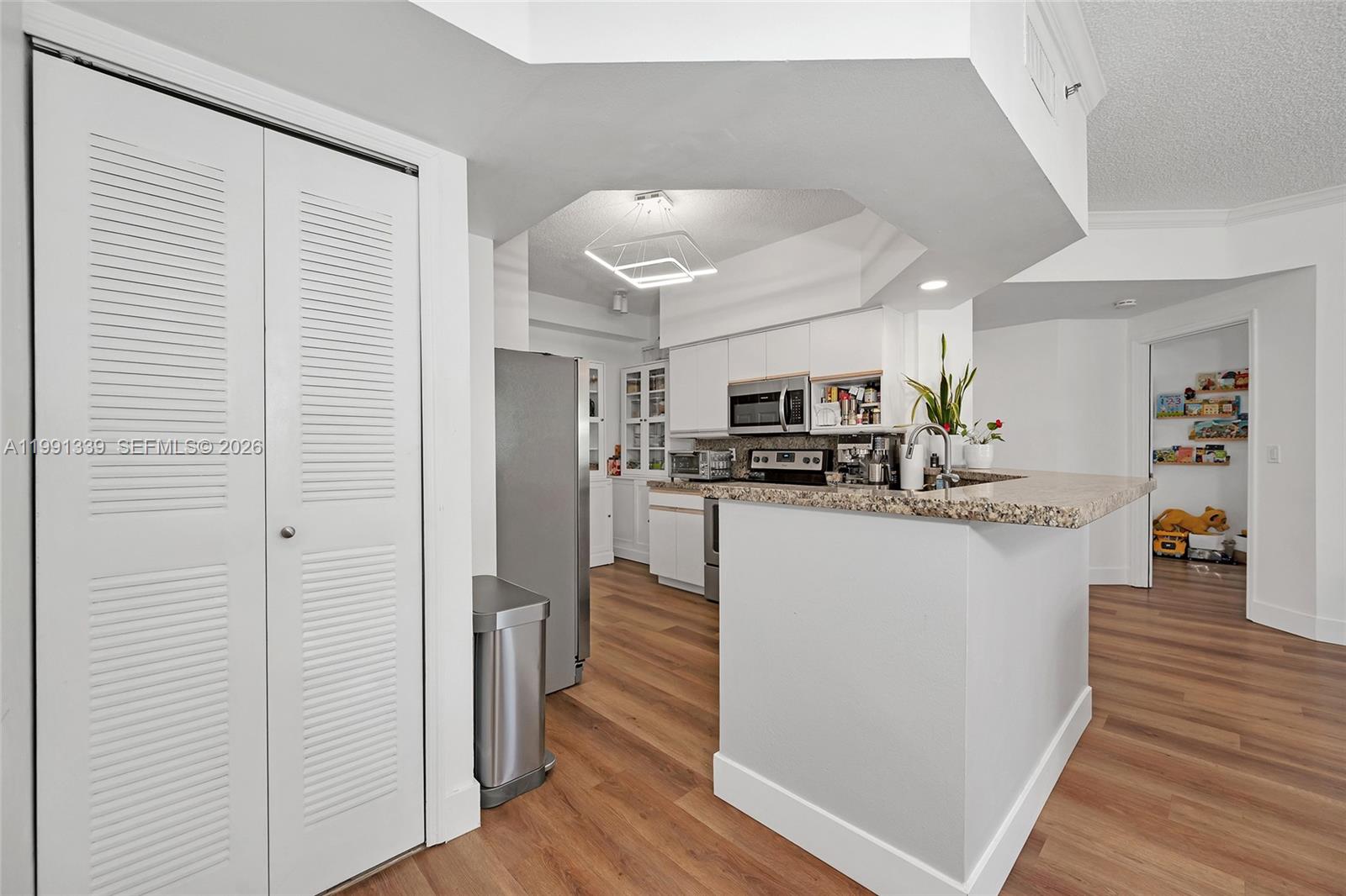 3165 NE 184th St #6204 Aventura, FL 33160