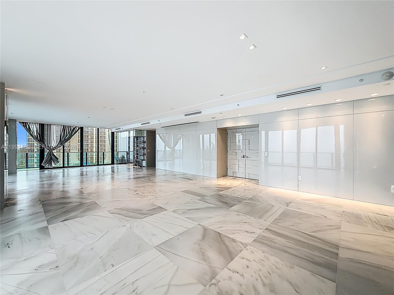 19575 Collins Ave #5 Sunny Isles Beach, FL 33160