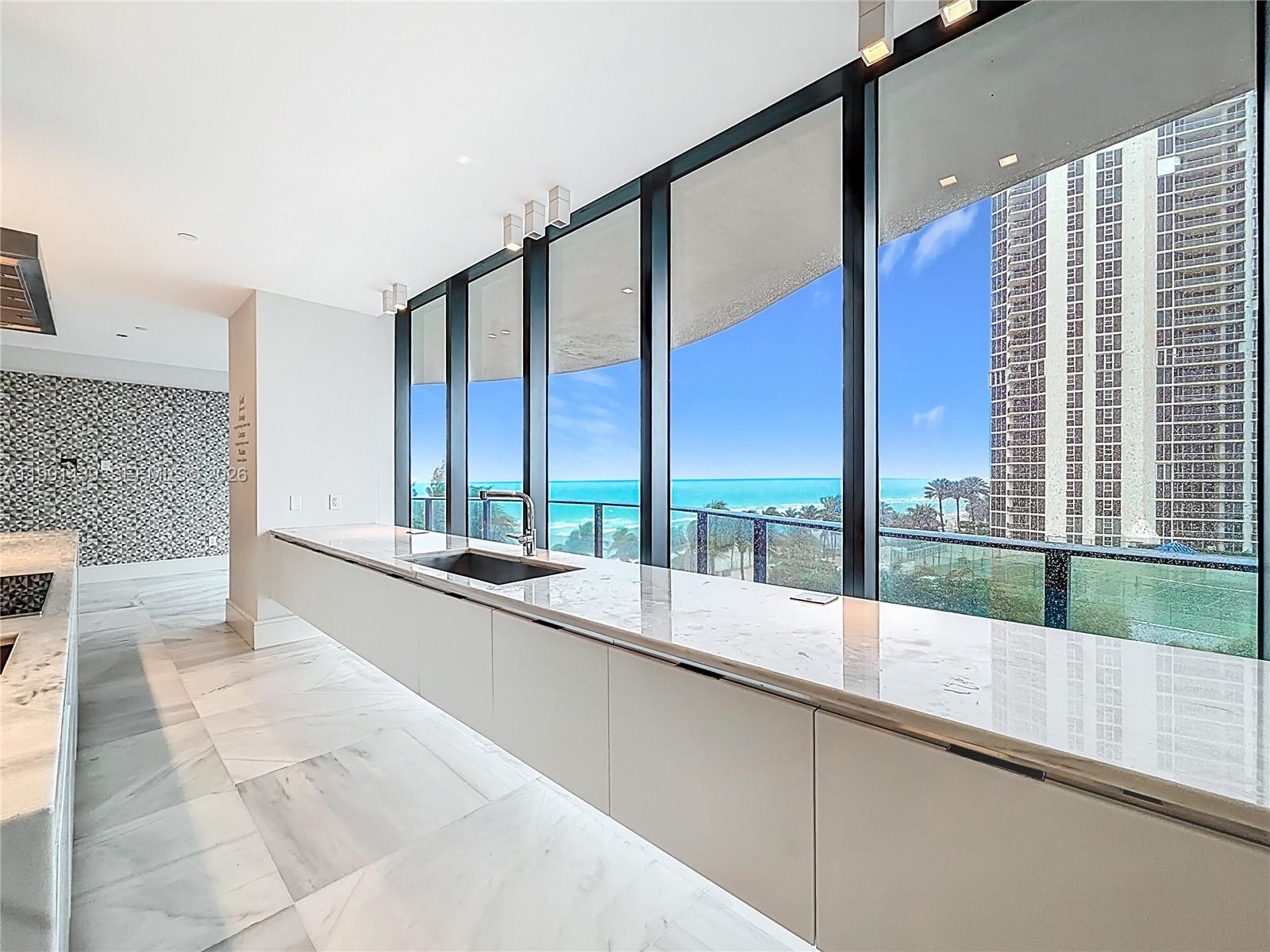19575 Collins Ave #5 Sunny Isles Beach, FL 33160