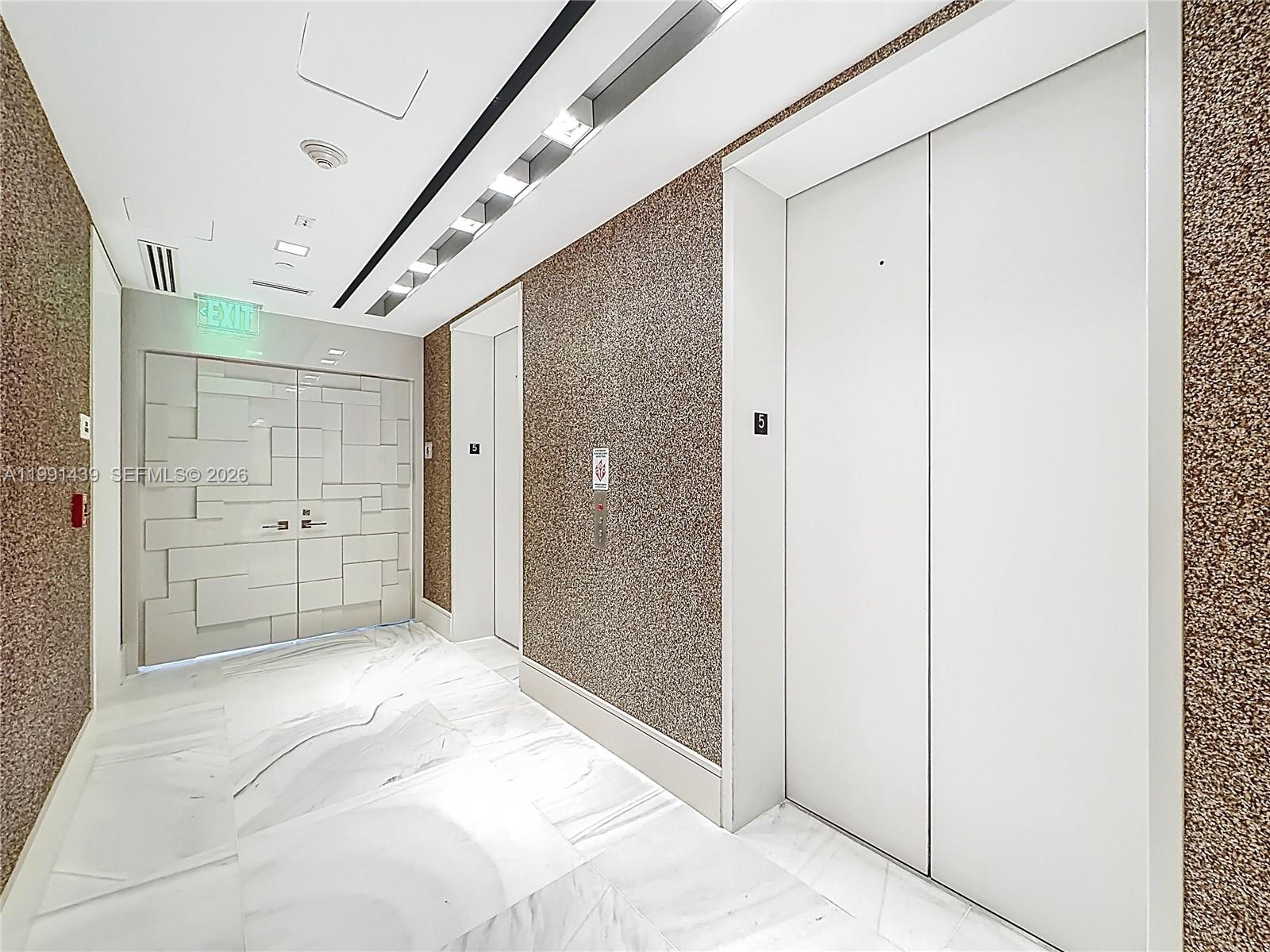 19575 Collins Ave #5 Sunny Isles Beach, FL 33160