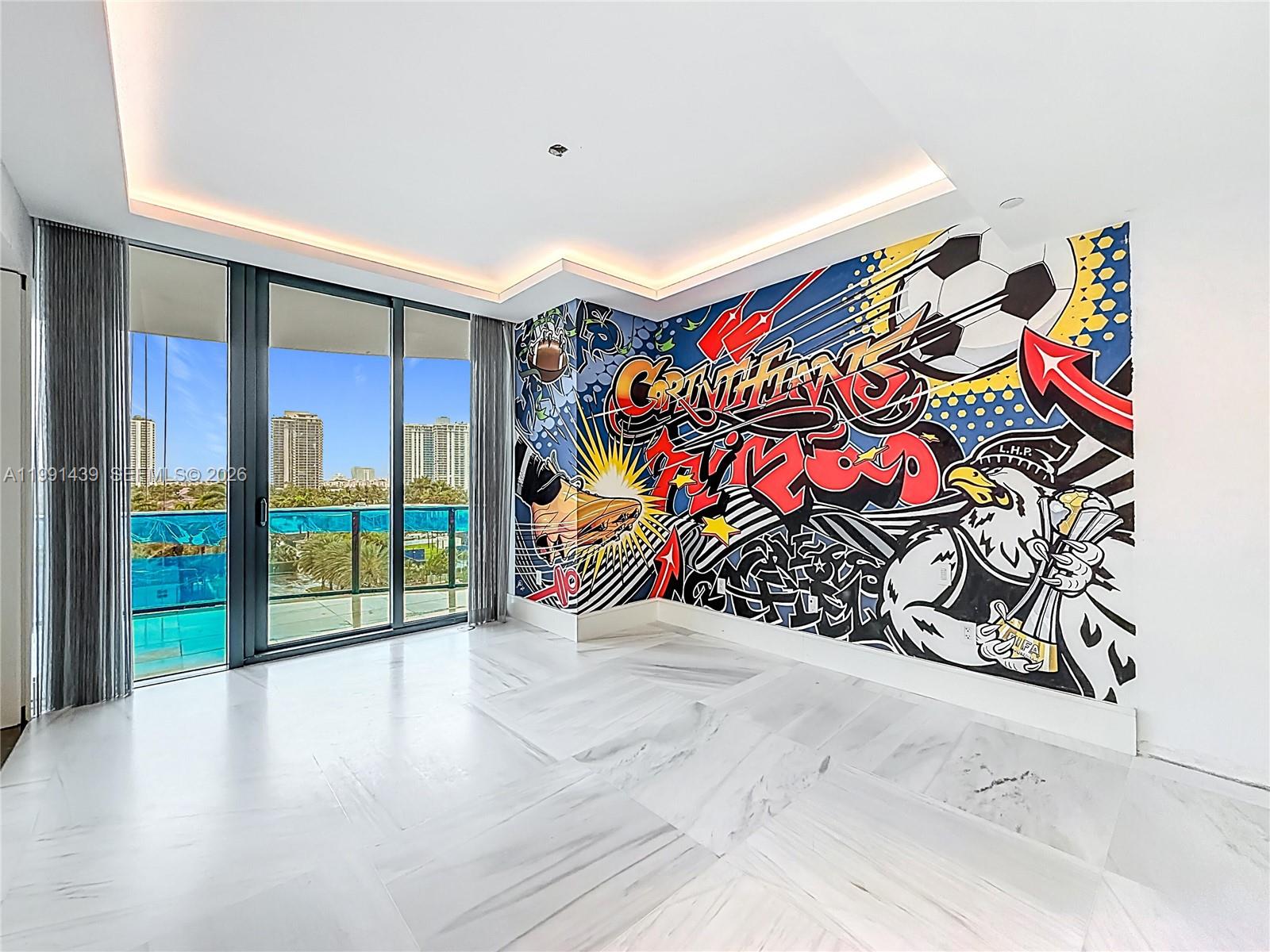 19575 Collins Ave #5 Sunny Isles Beach, FL 33160