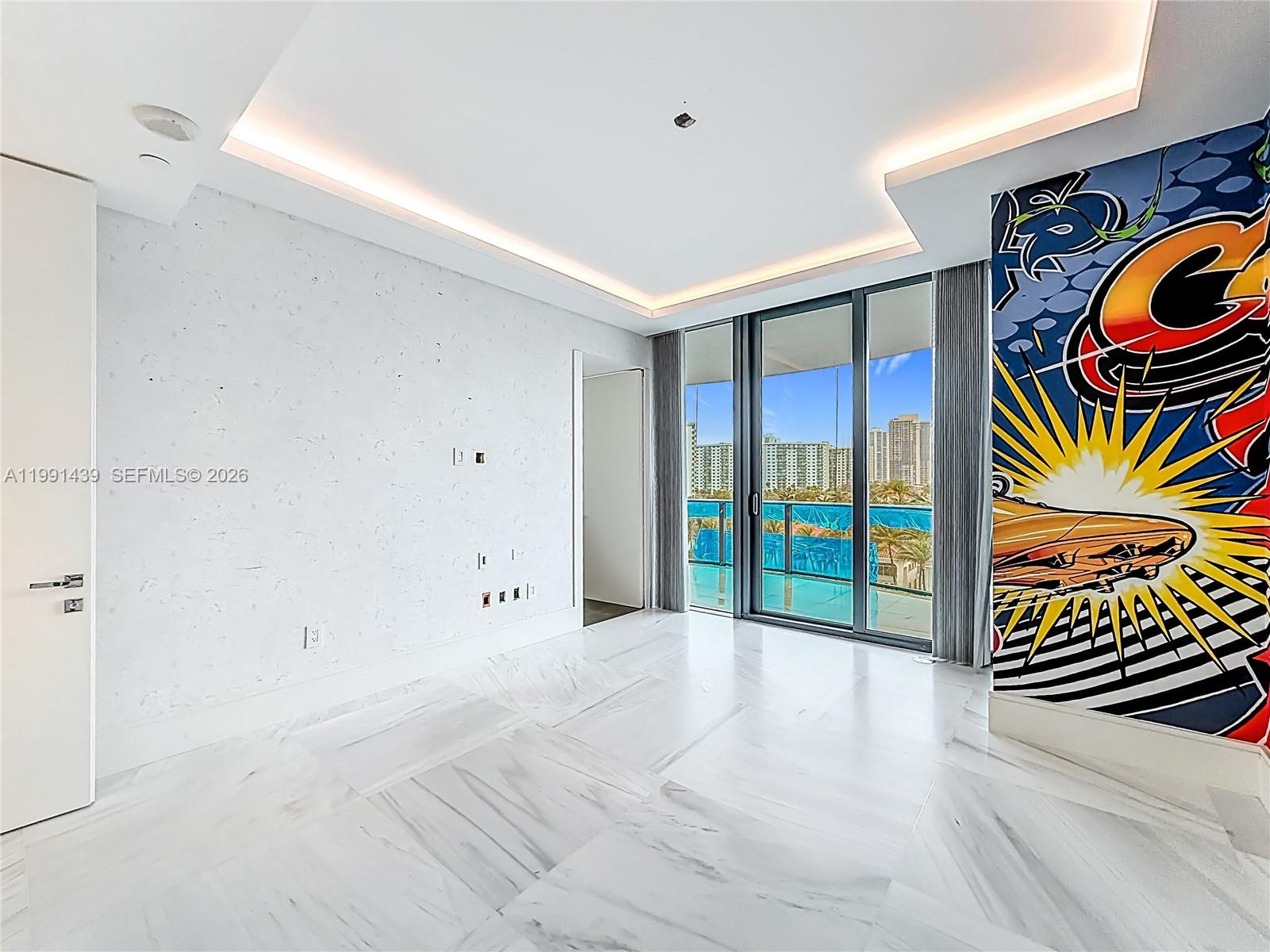 19575 Collins Ave #5 Sunny Isles Beach, FL 33160