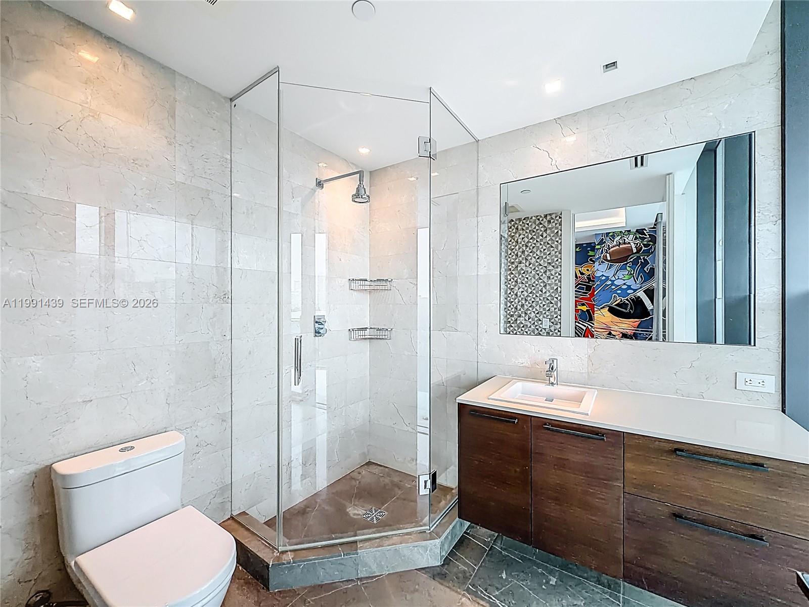 19575 Collins Ave #5 Sunny Isles Beach, FL 33160