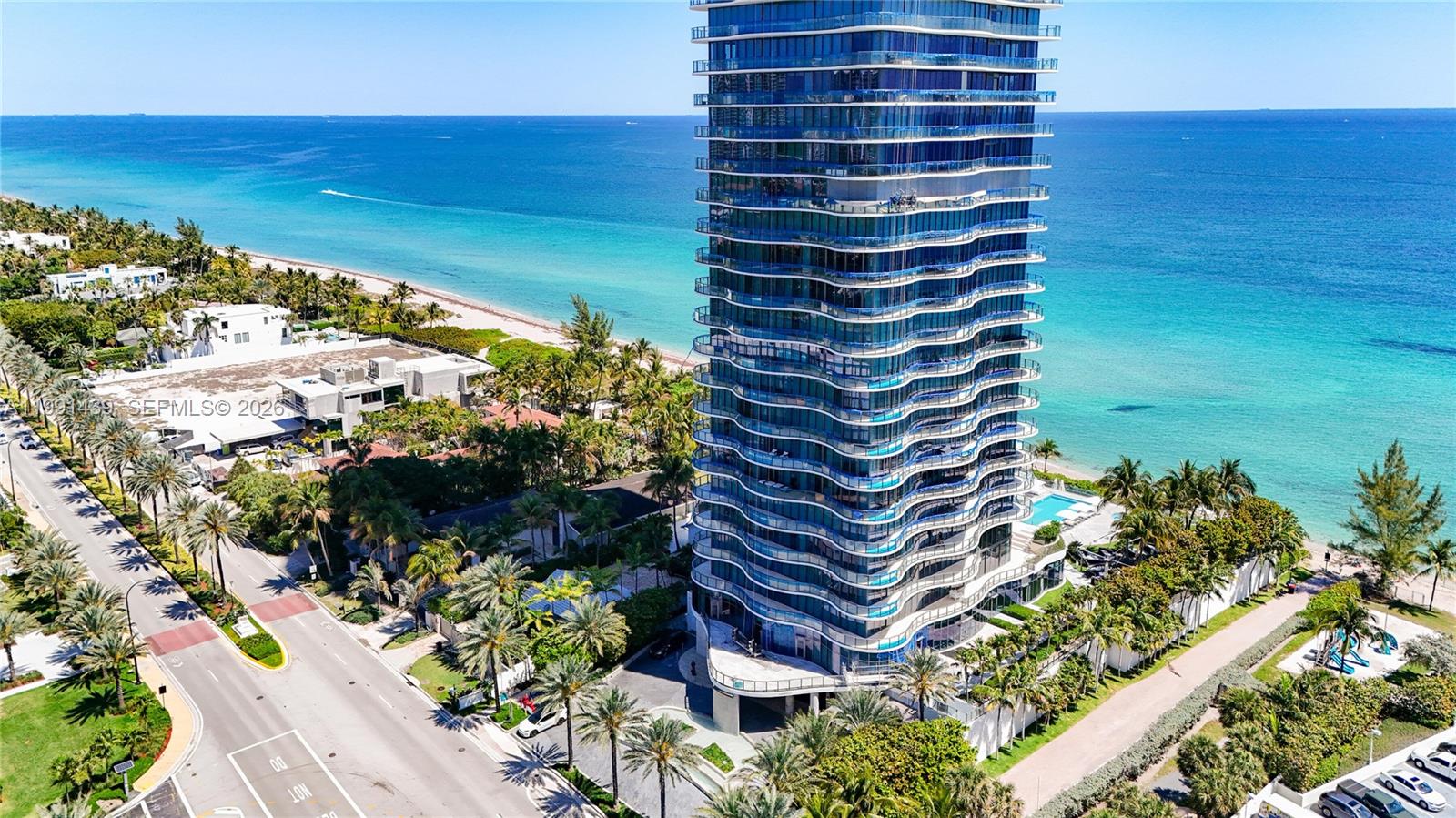 19575 Collins Ave #5 Sunny Isles Beach, FL 33160