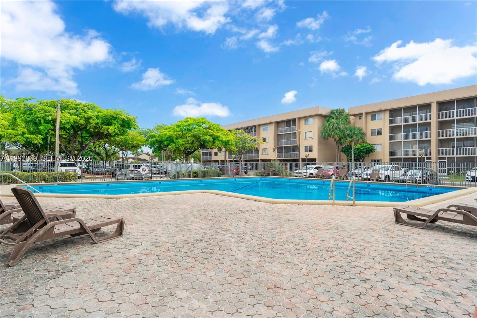 17000 NW 67th Ave #123 Hialeah, FL 33015