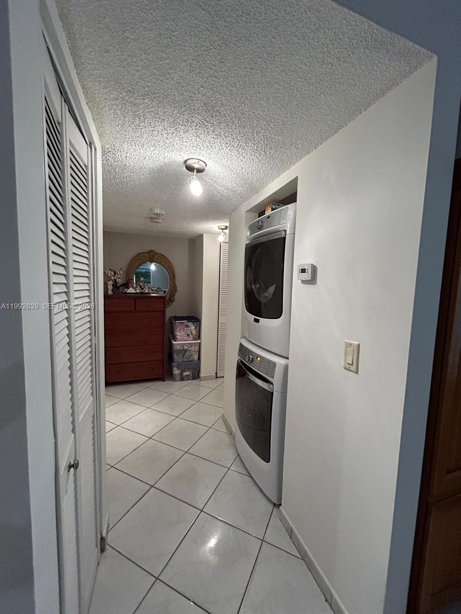 17000 NW 67th Ave #123 Hialeah, FL 33015