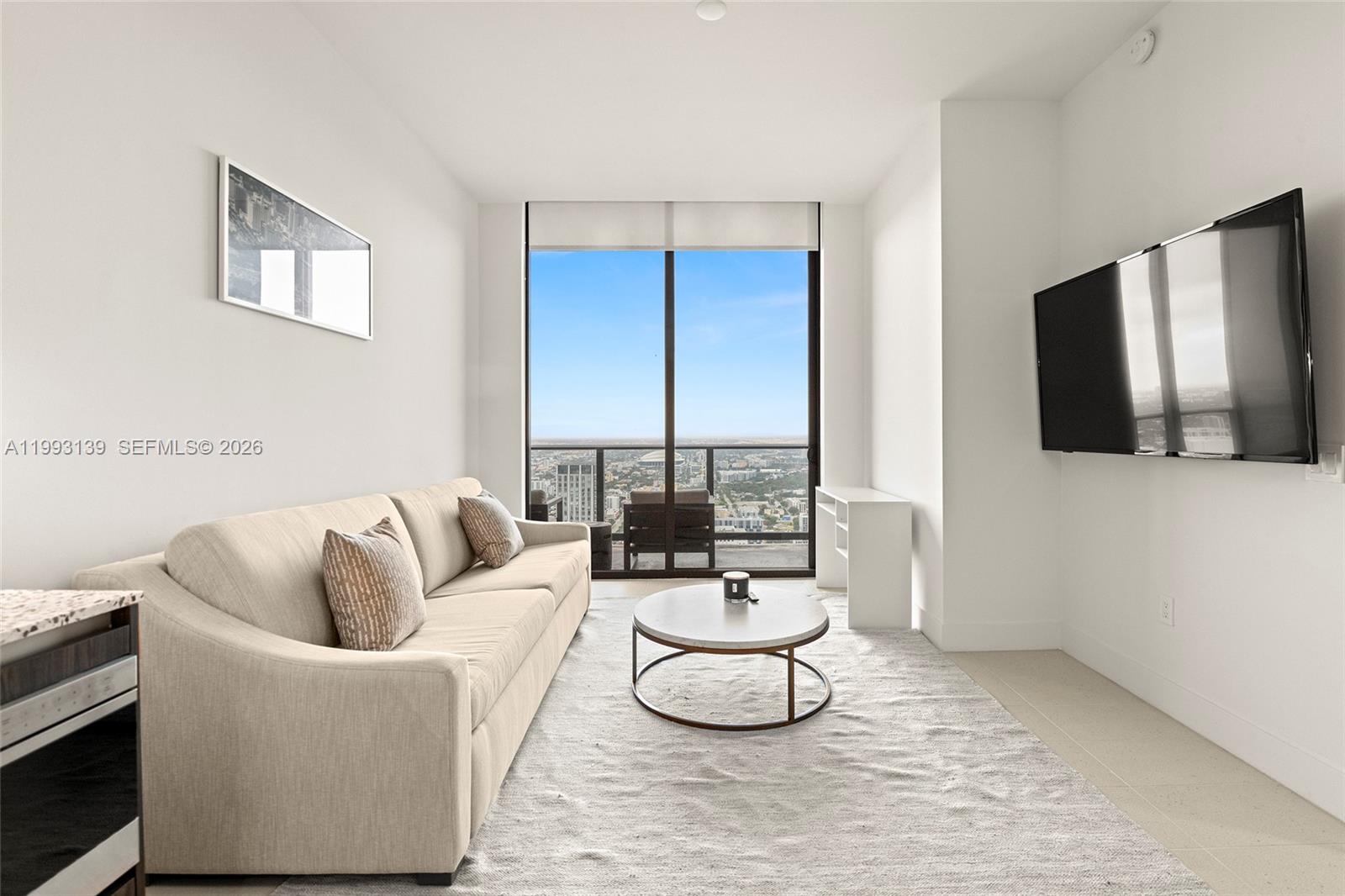 159 NE 6th St #5104 Miami, FL 33132