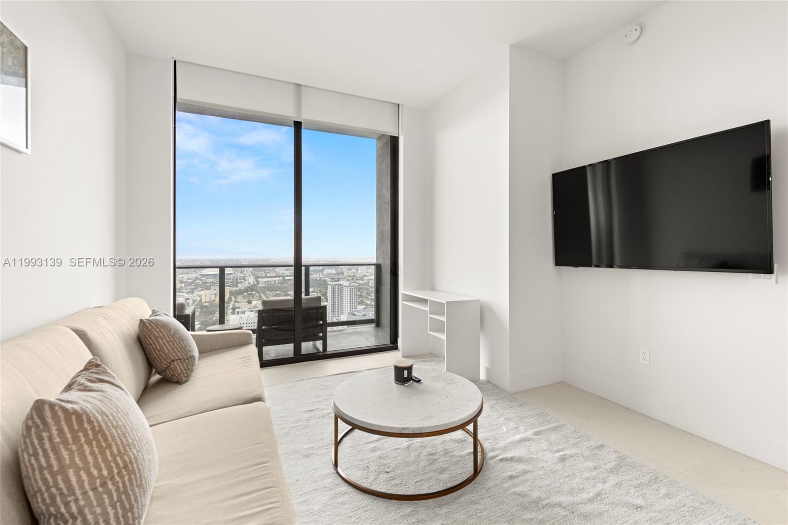 159 NE 6th St #5104 Miami, FL 33132