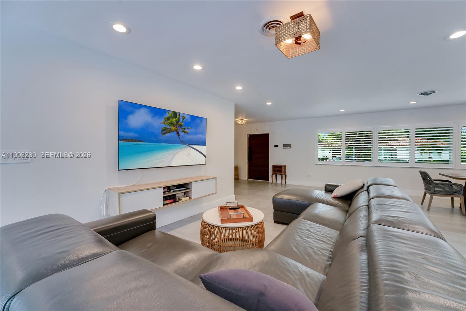 7305 SW 123rd Ter Pinecrest, FL 33156