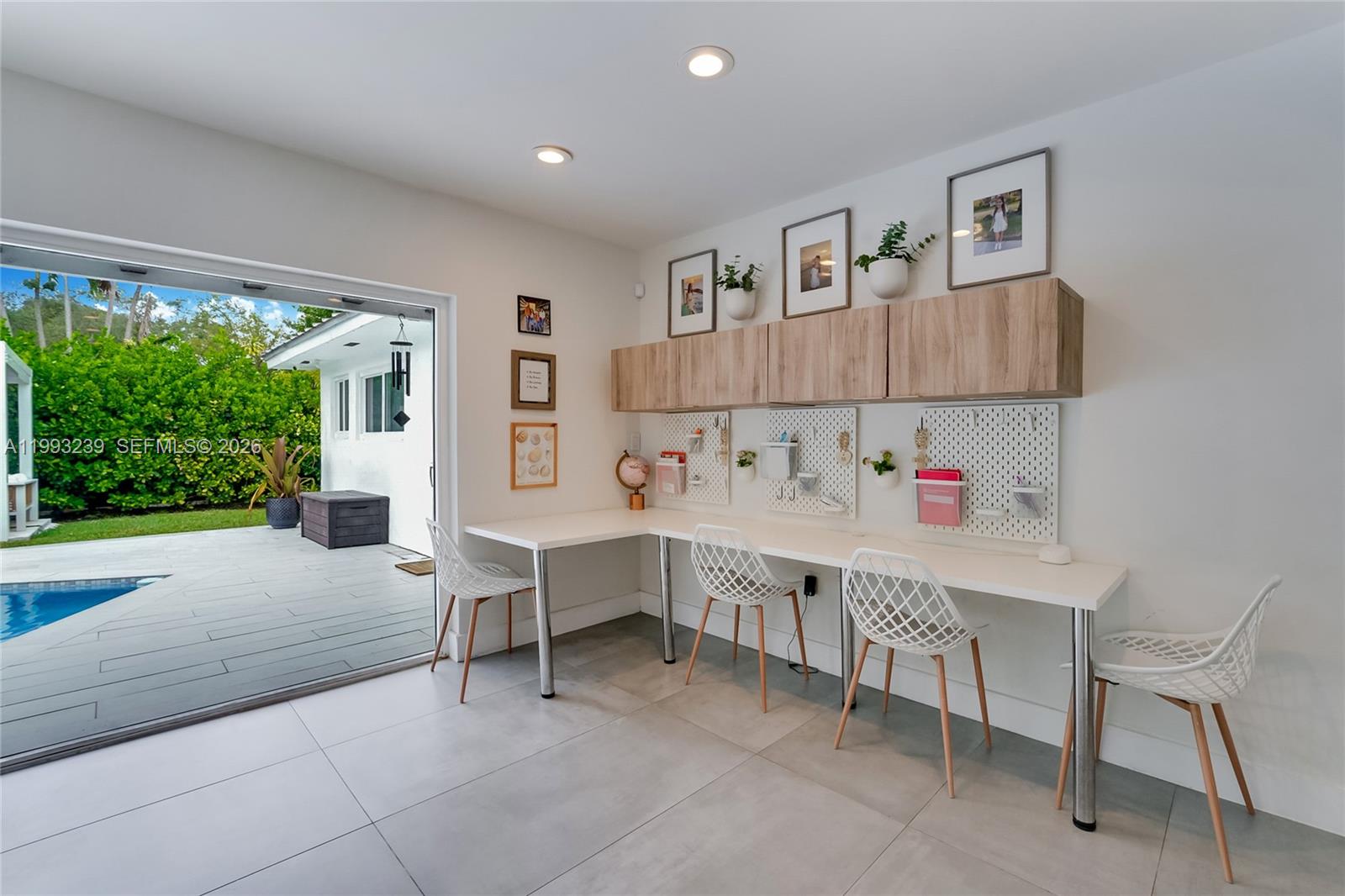 7305 SW 123rd Ter Pinecrest, FL 33156