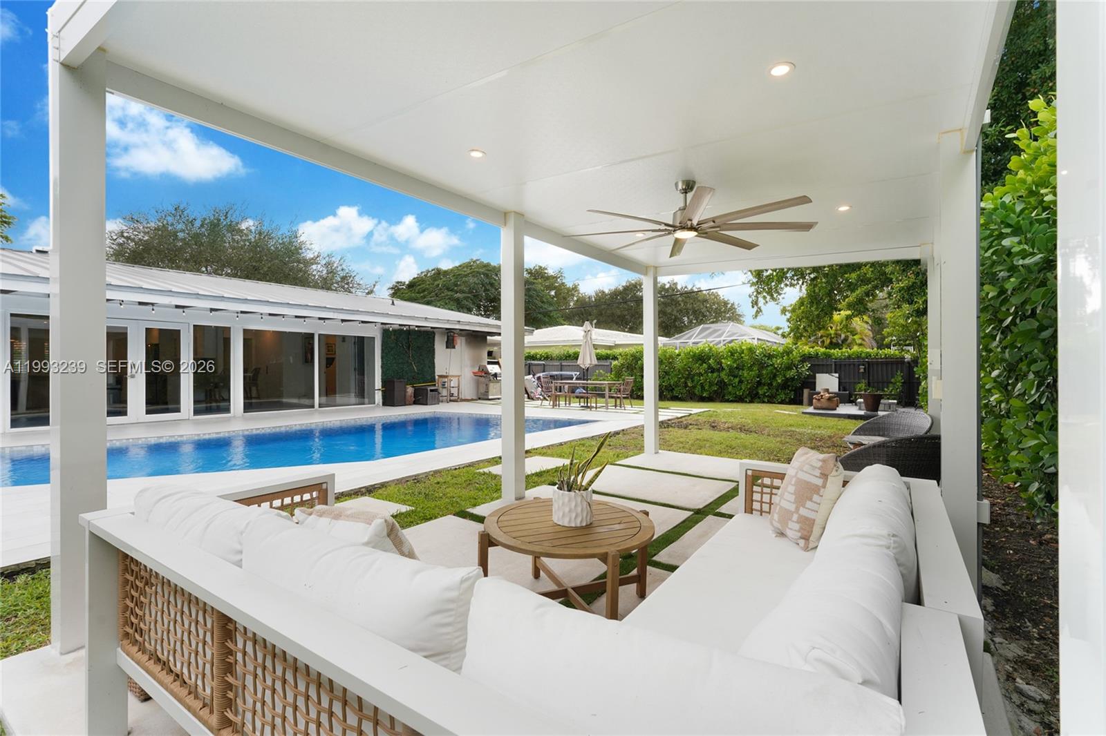 7305 SW 123rd Ter Pinecrest, FL 33156