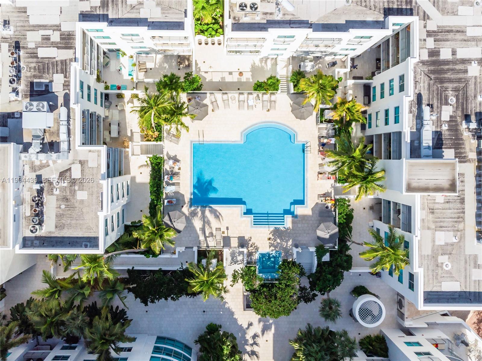 image The Cosmopolitan33