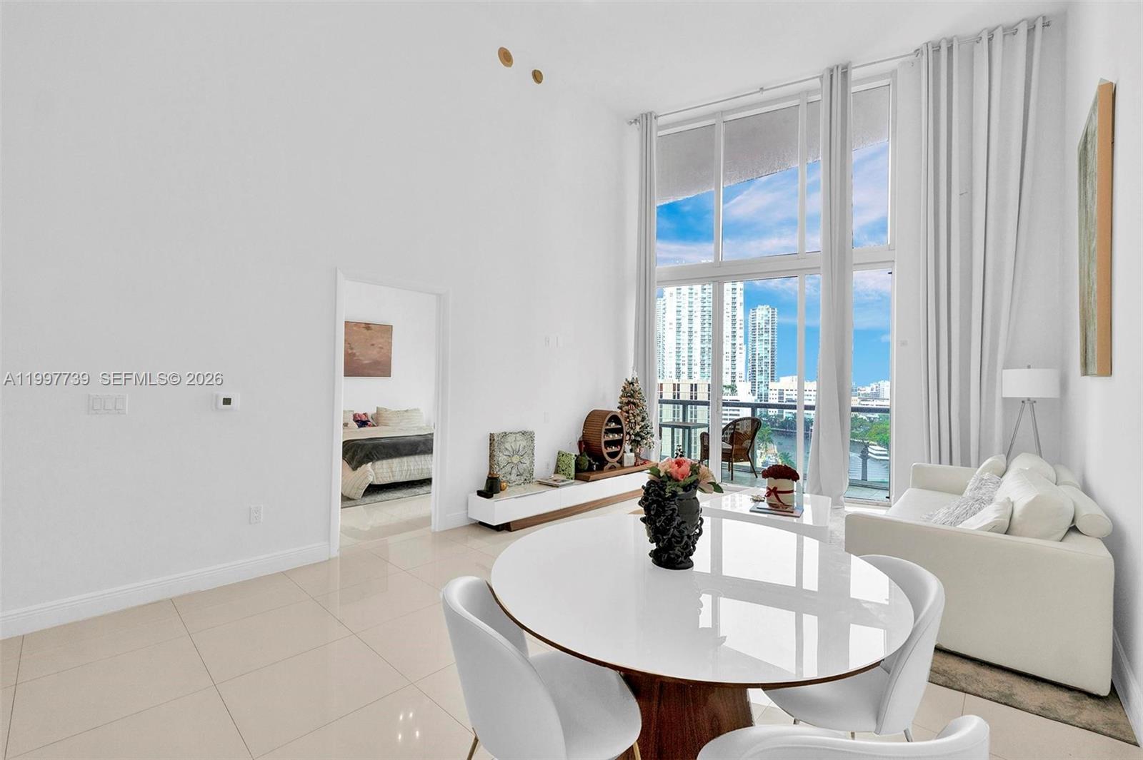 image Icon Brickell I2
