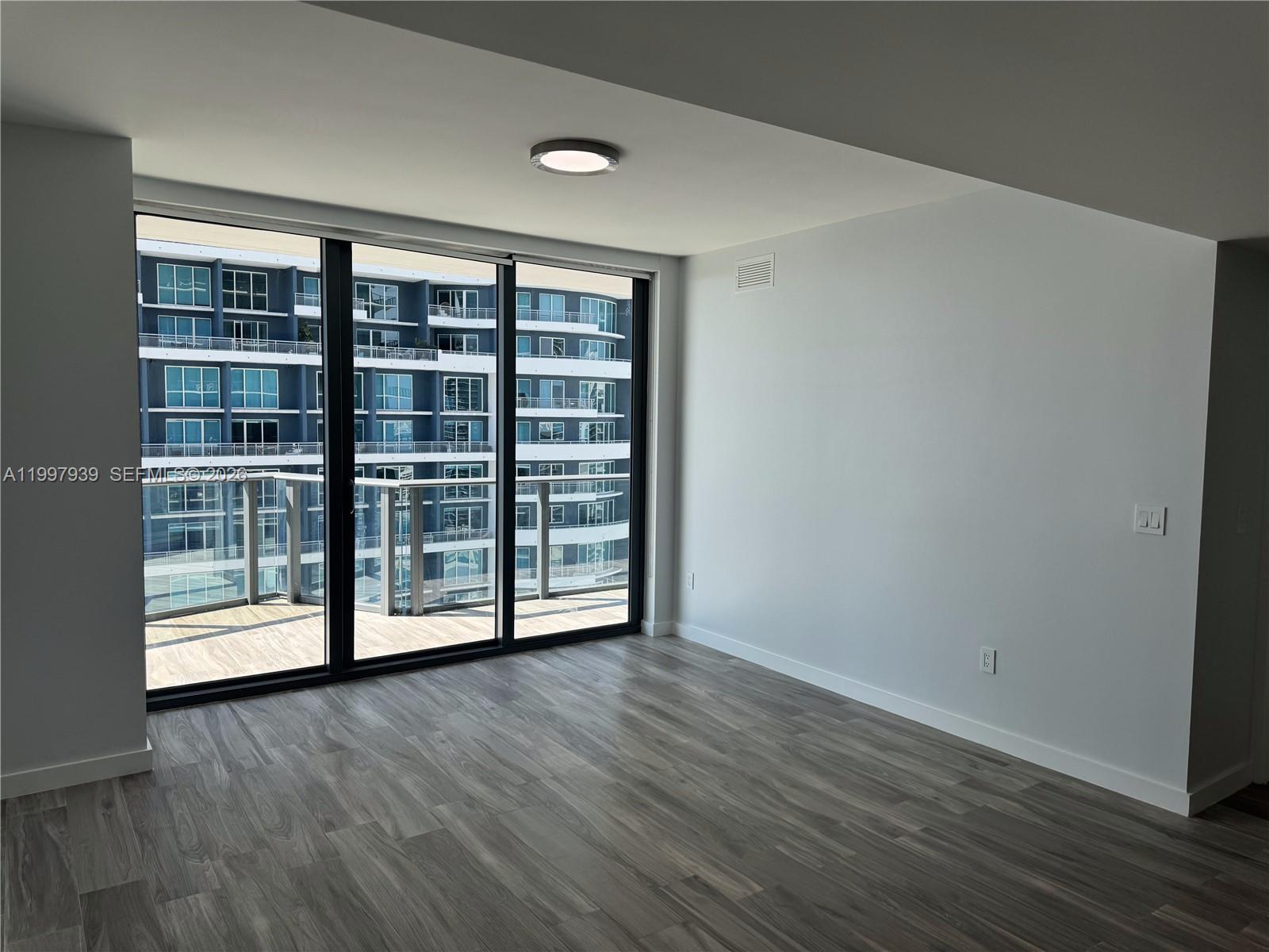 image Dua Miami (SLS Brickell)2