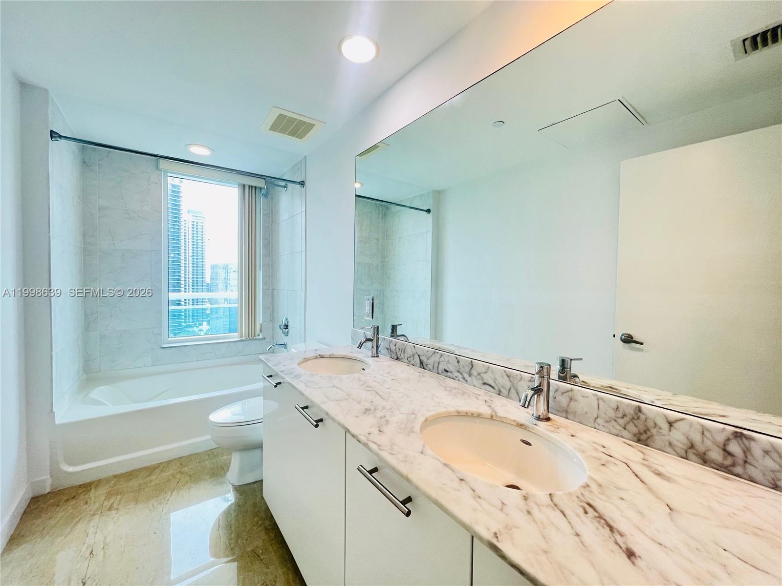 image The Plaza on Brickell East14