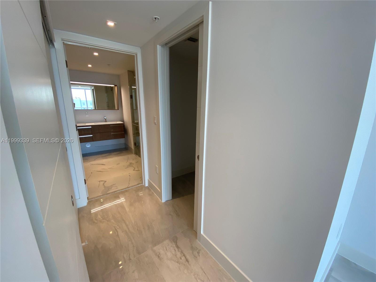 9521 E Bay Hbr Dr #605 Bay Harbor Islands, FL 33154