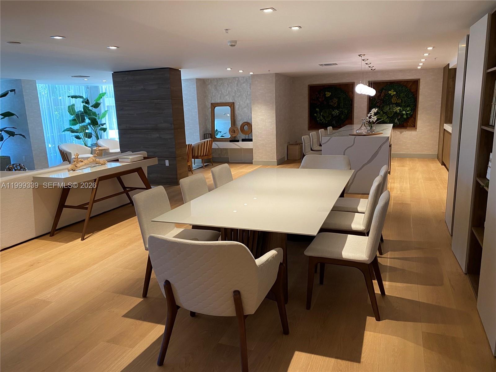 9521 E Bay Hbr Dr #605 Bay Harbor Islands, FL 33154