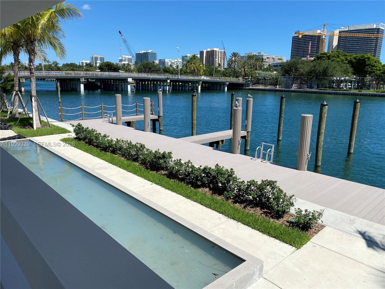 9521 E Bay Hbr Dr #605 Bay Harbor Islands, FL 33154