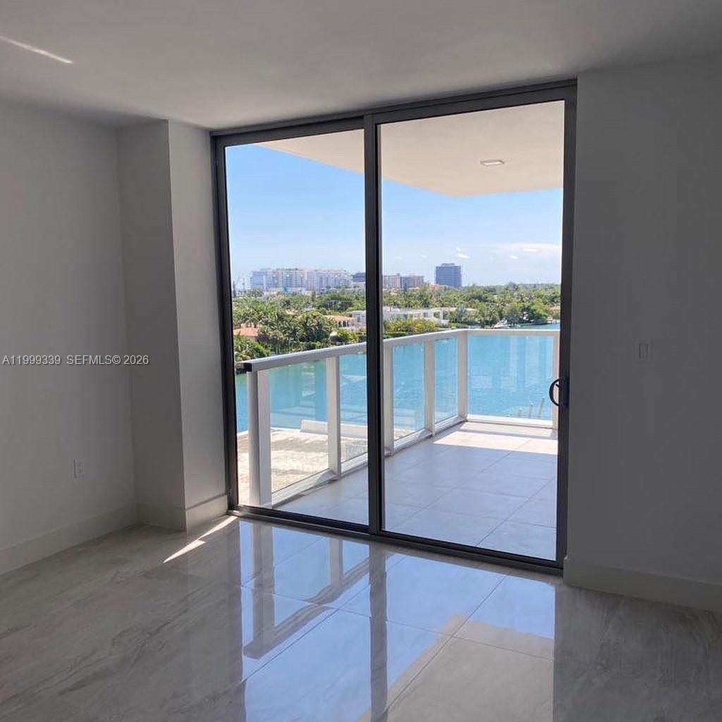 9521 E Bay Hbr Dr #605 Bay Harbor Islands, FL 33154