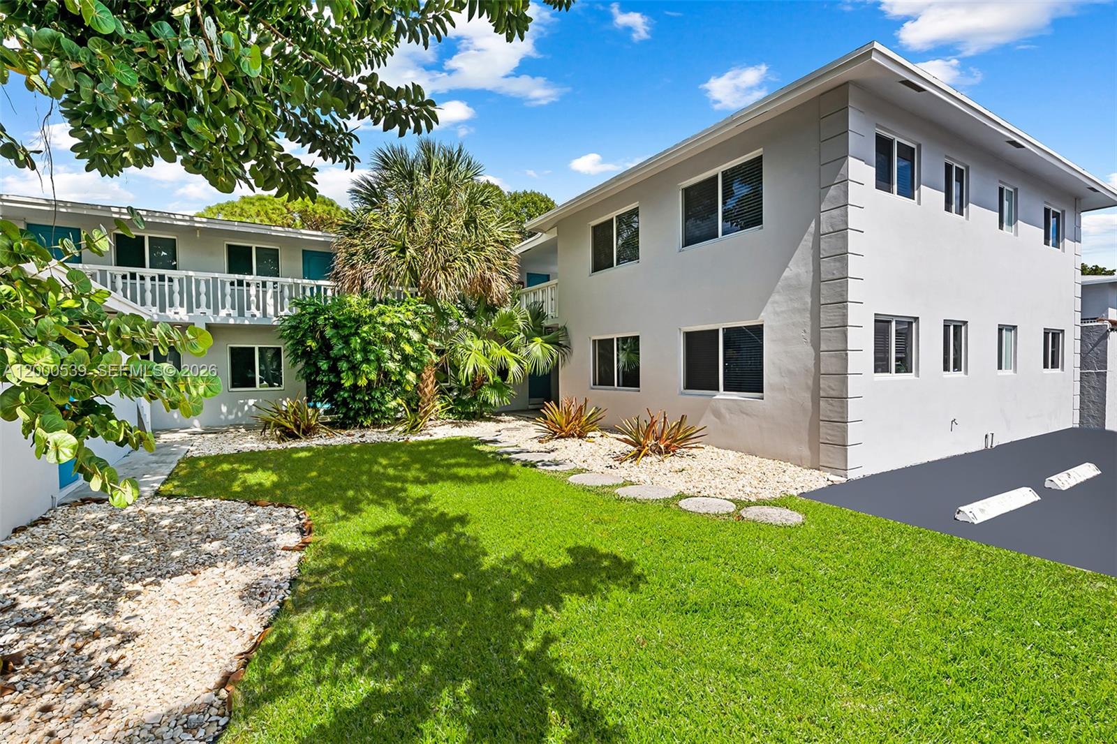 2616 NE 14th Ave #6