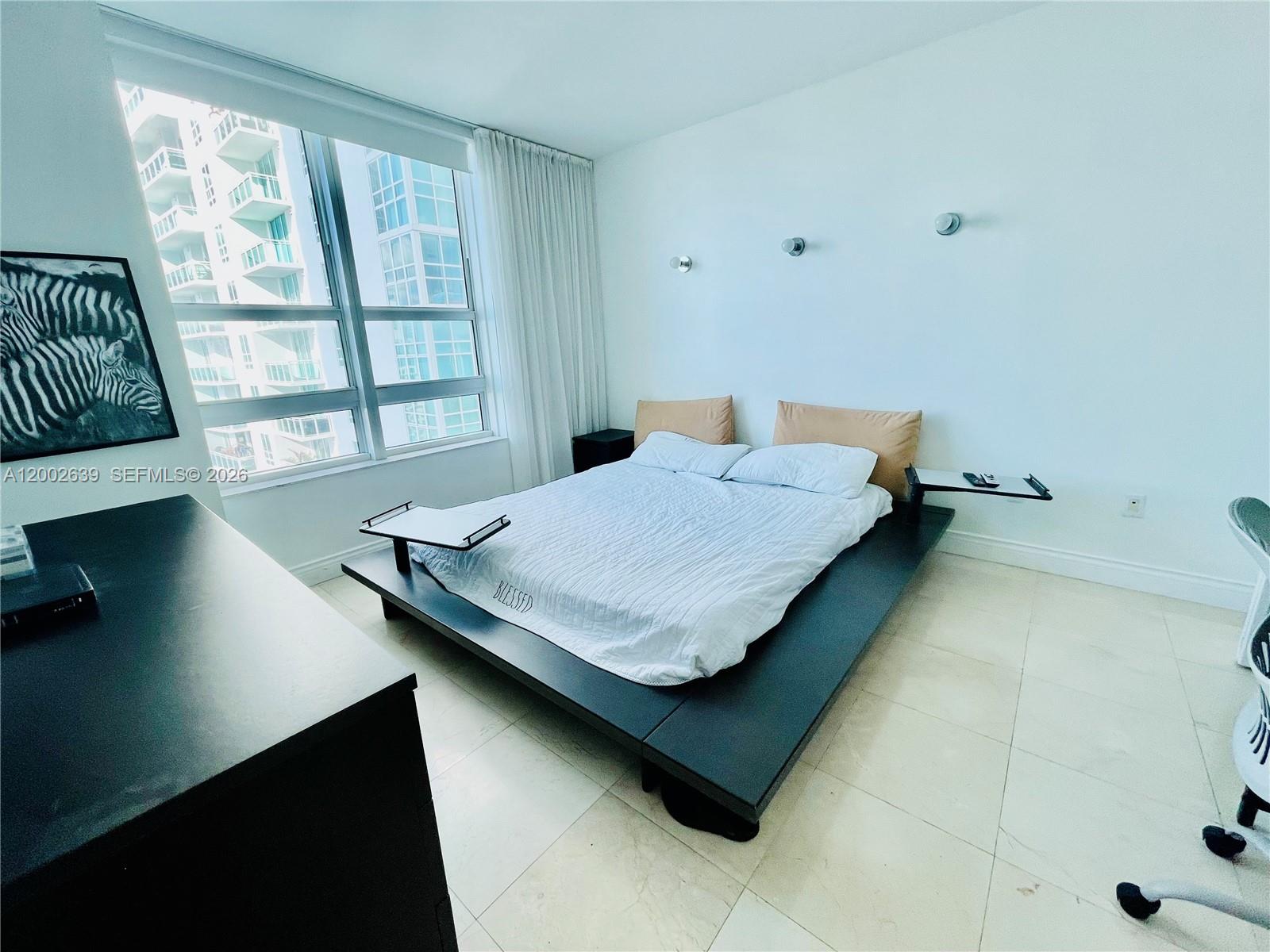 950 Brickell Bay Dr #3703 Miami, FL 33131