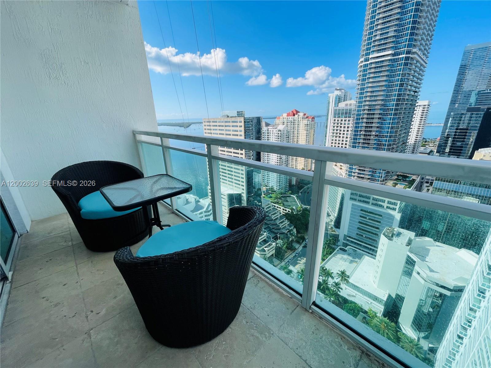 950 Brickell Bay Dr #3703 Miami, FL 33131