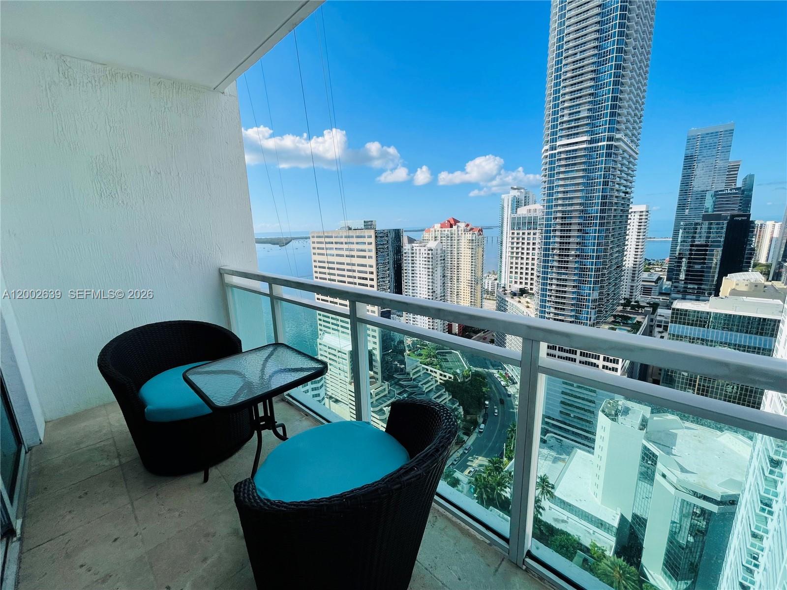 950 Brickell Bay Dr #3703 Miami, FL 33131