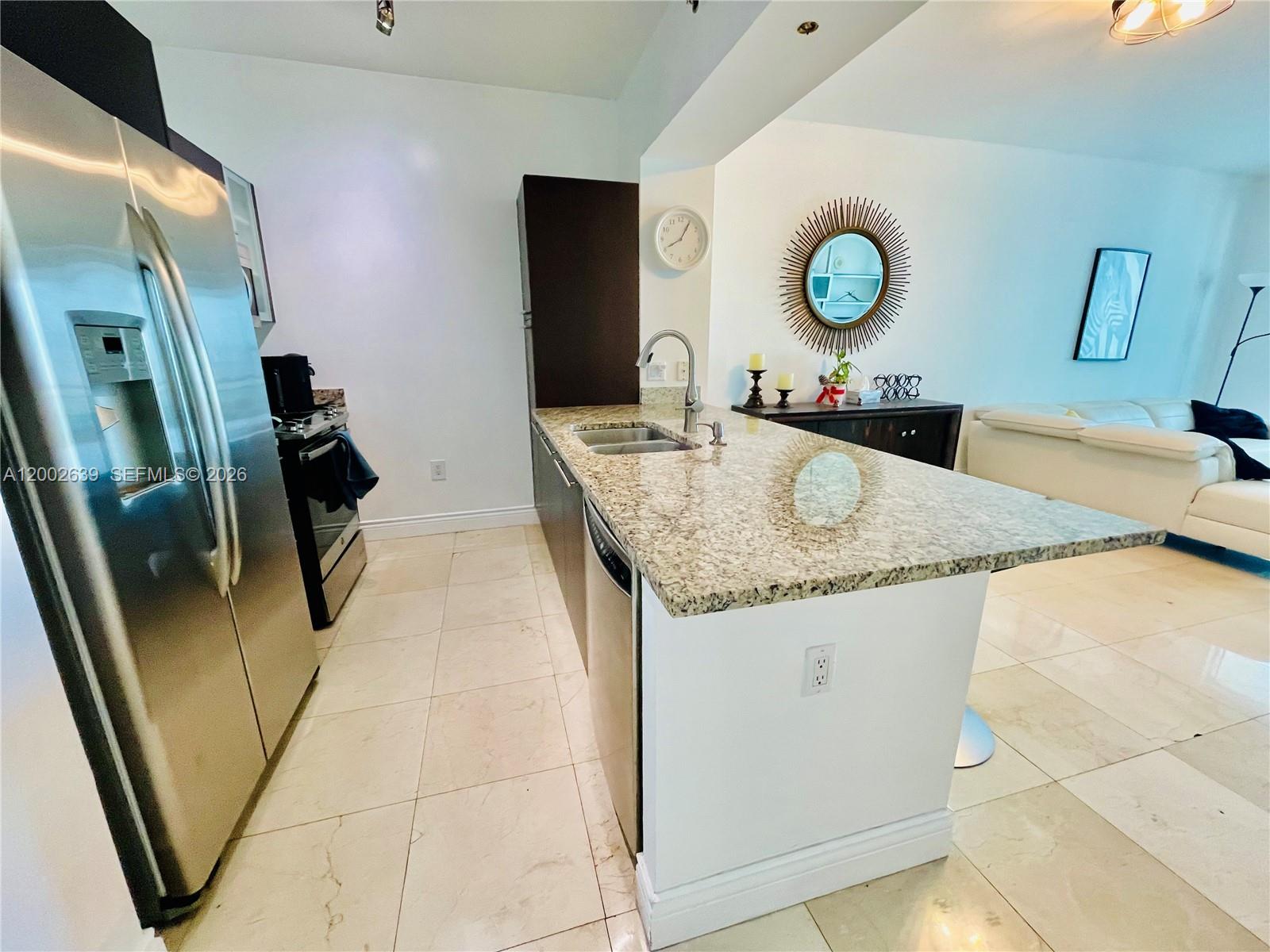 950 Brickell Bay Dr #3703 Miami, FL 33131