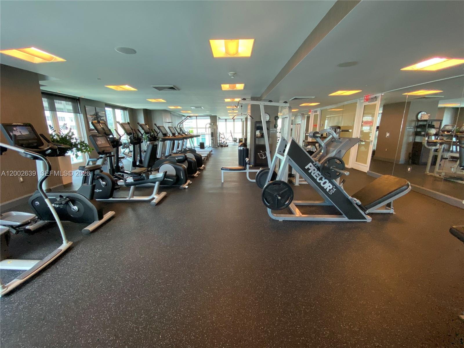 950 Brickell Bay Dr #3703 Miami, FL 33131