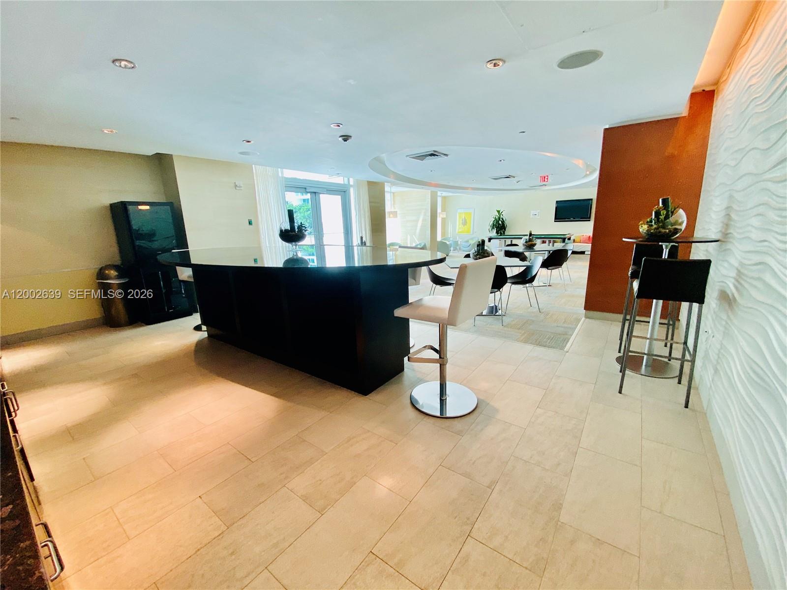 950 Brickell Bay Dr #3703 Miami, FL 33131